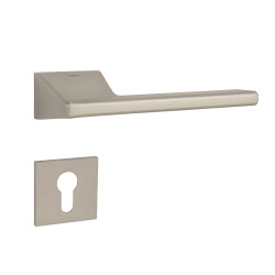 TI - SALINAS - RT5 4130 | NP - Nikl perla (142)